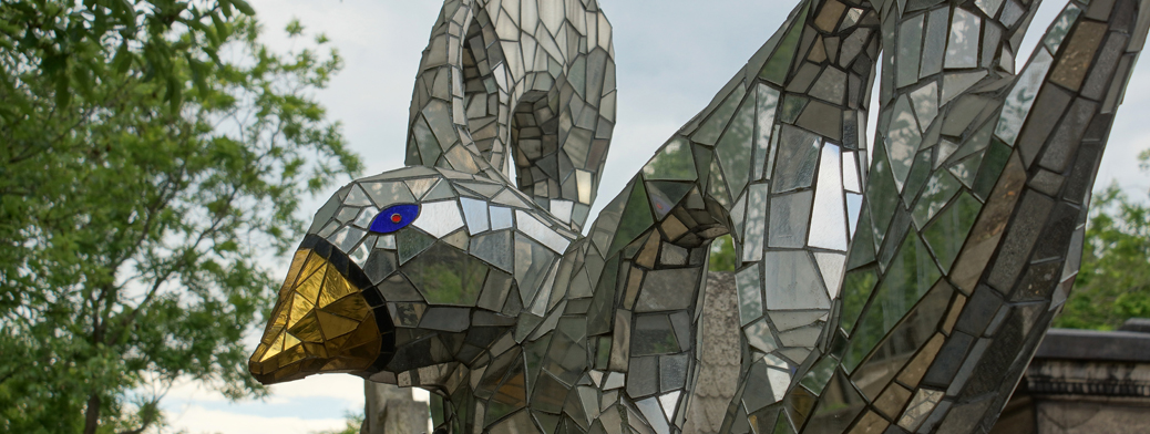 Niki de Saint Phalle: A mon ami Jean-Jacques, un oiseau qui s'est envolé trop tôt, Niki (1998) - Header 1