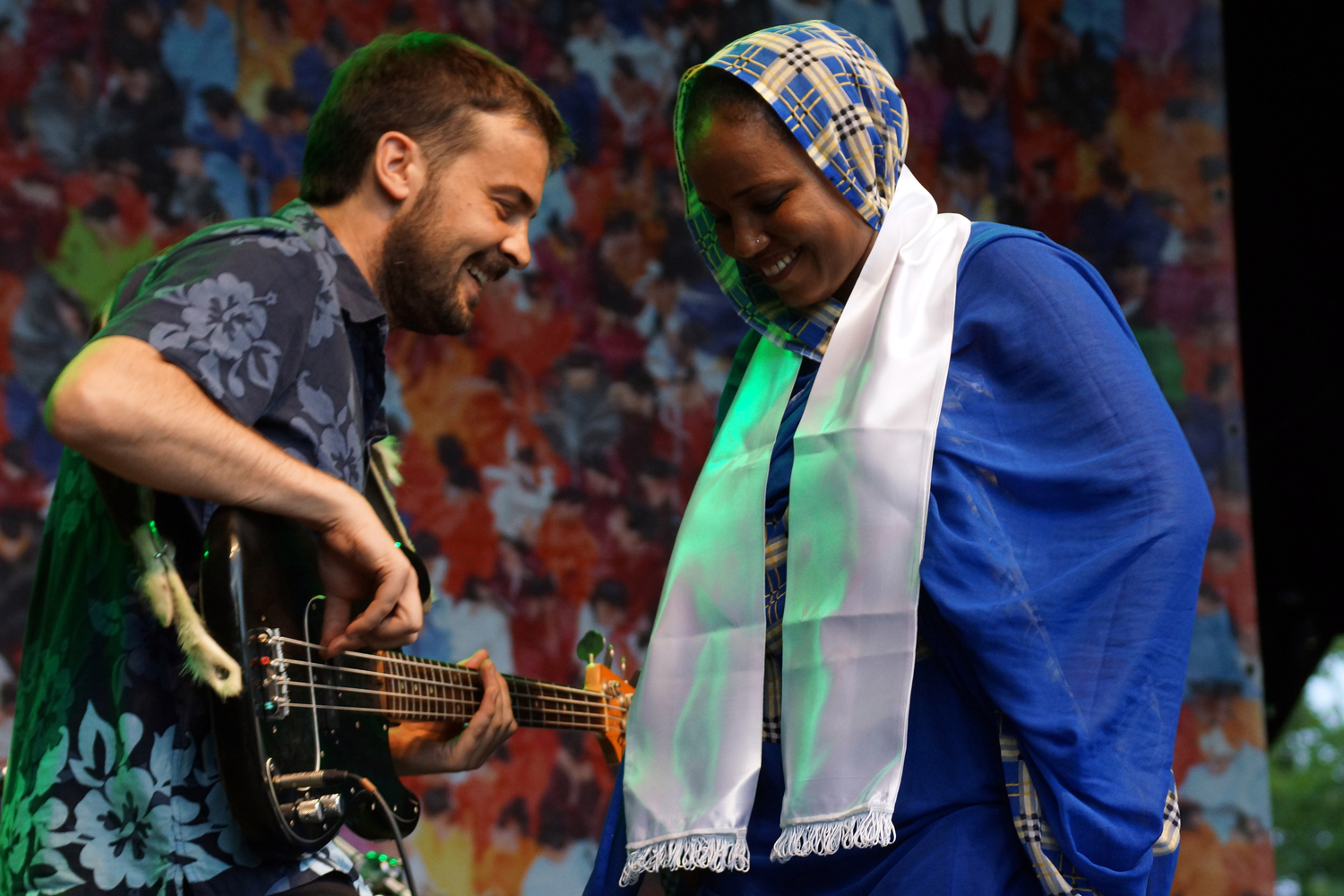 Aziza Brahim und Guillem Aguilar Nolis: Bardentreffen 2014