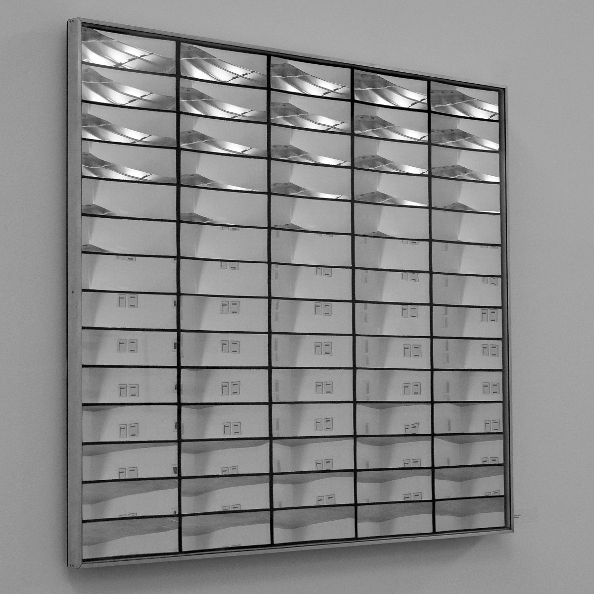 Adolf Luther: Spiegelobjekt (Seitenansicht) (1990er Jahre)